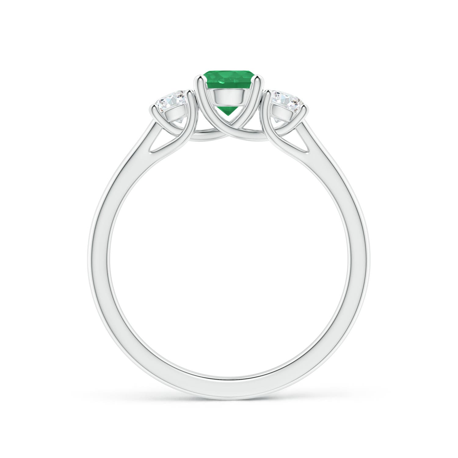 A - Emerald / 0.77 CT / 14 KT White Gold