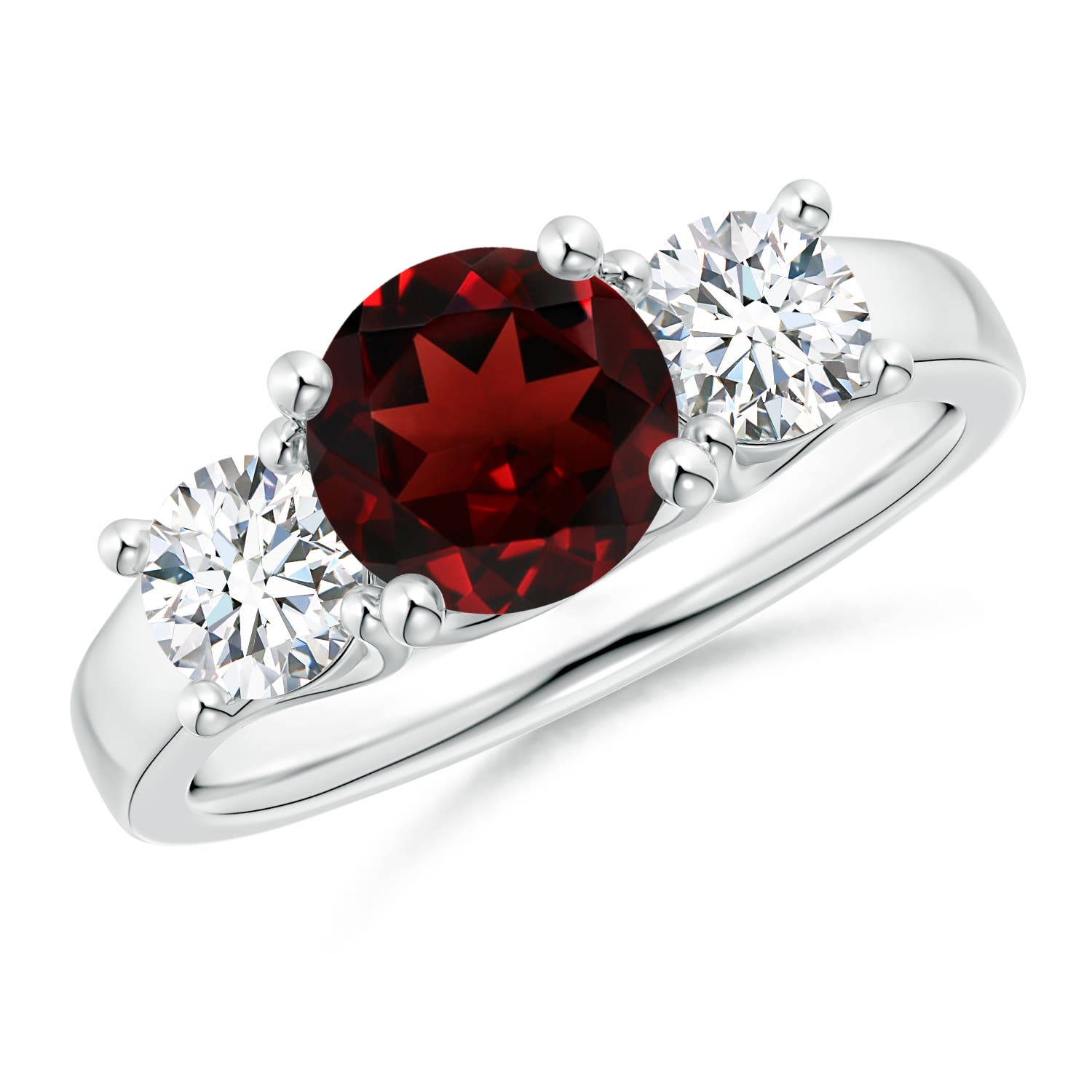 AAA - Garnet / 2.2 CT / 14 KT White Gold