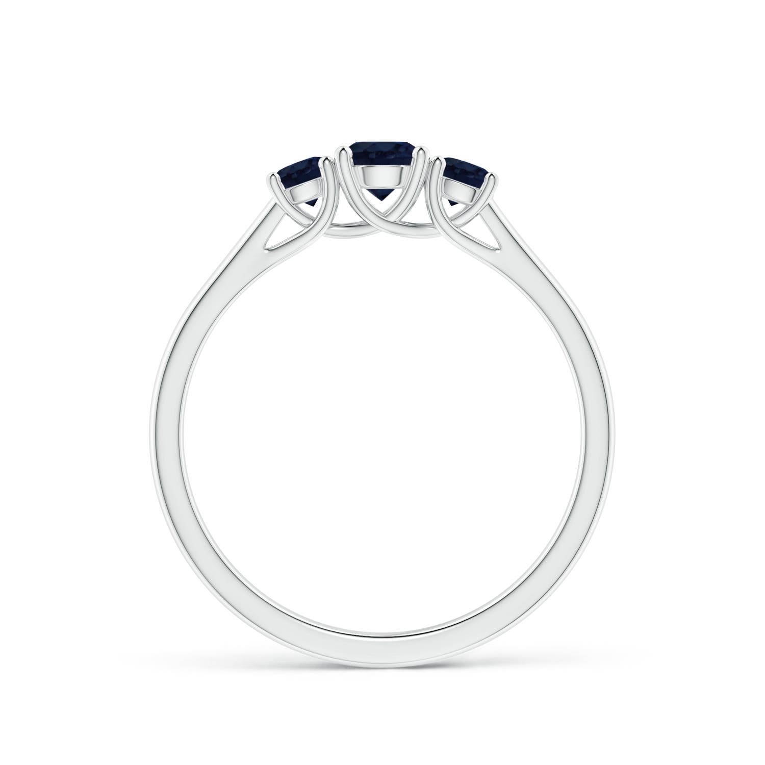 A - Blue Sapphire / 0.61 CT / 14 KT White Gold