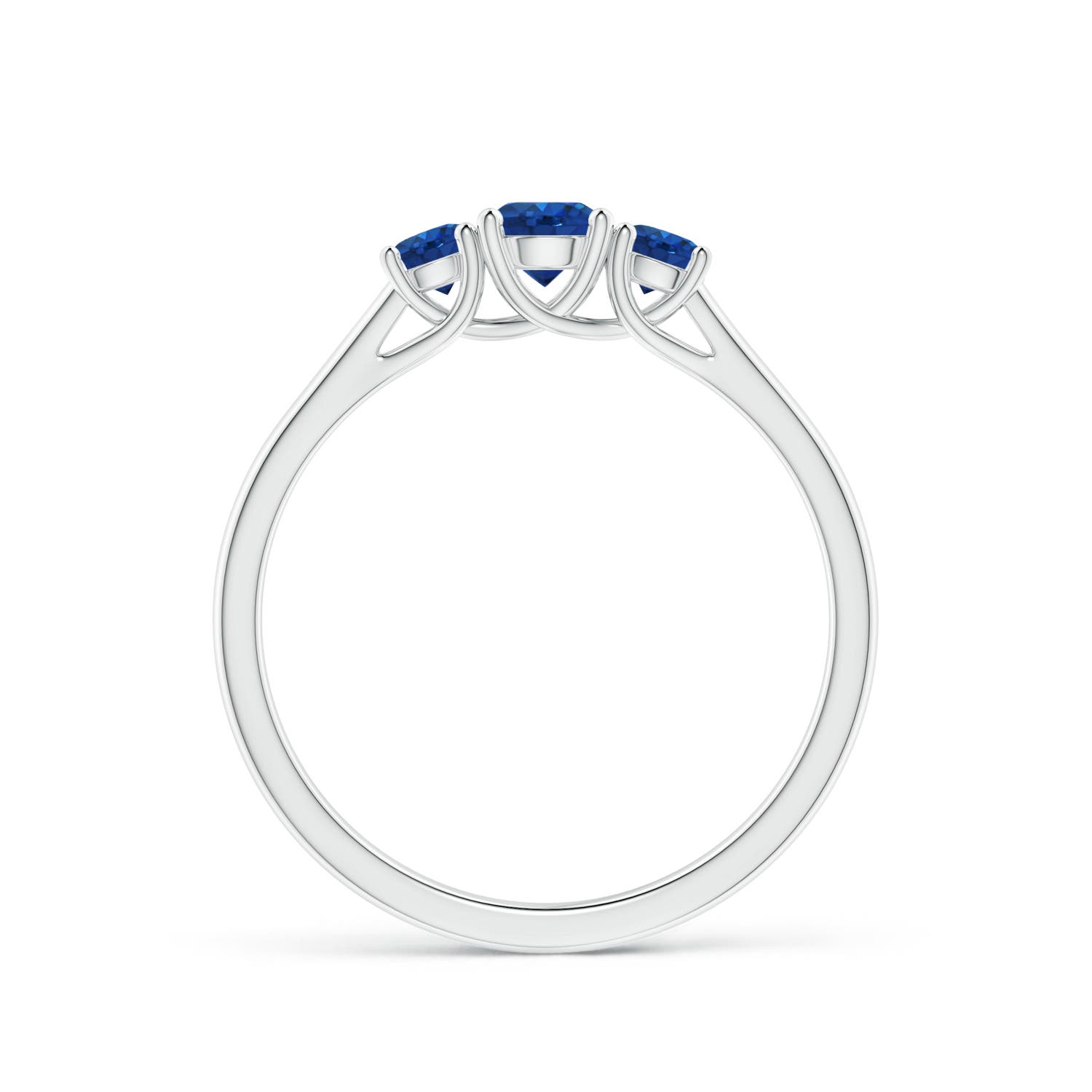 AAA - Blue Sapphire / 0.61 CT / 14 KT White Gold