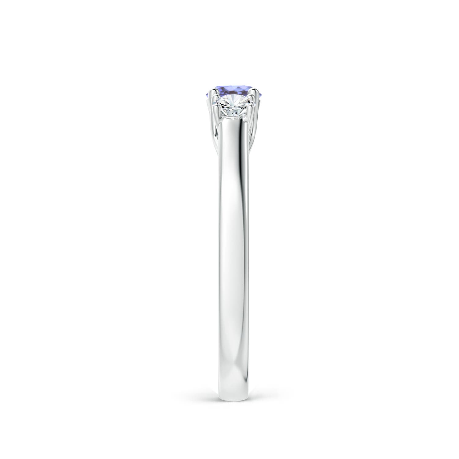 AA - Tanzanite / 0.46 CT / 14 KT White Gold