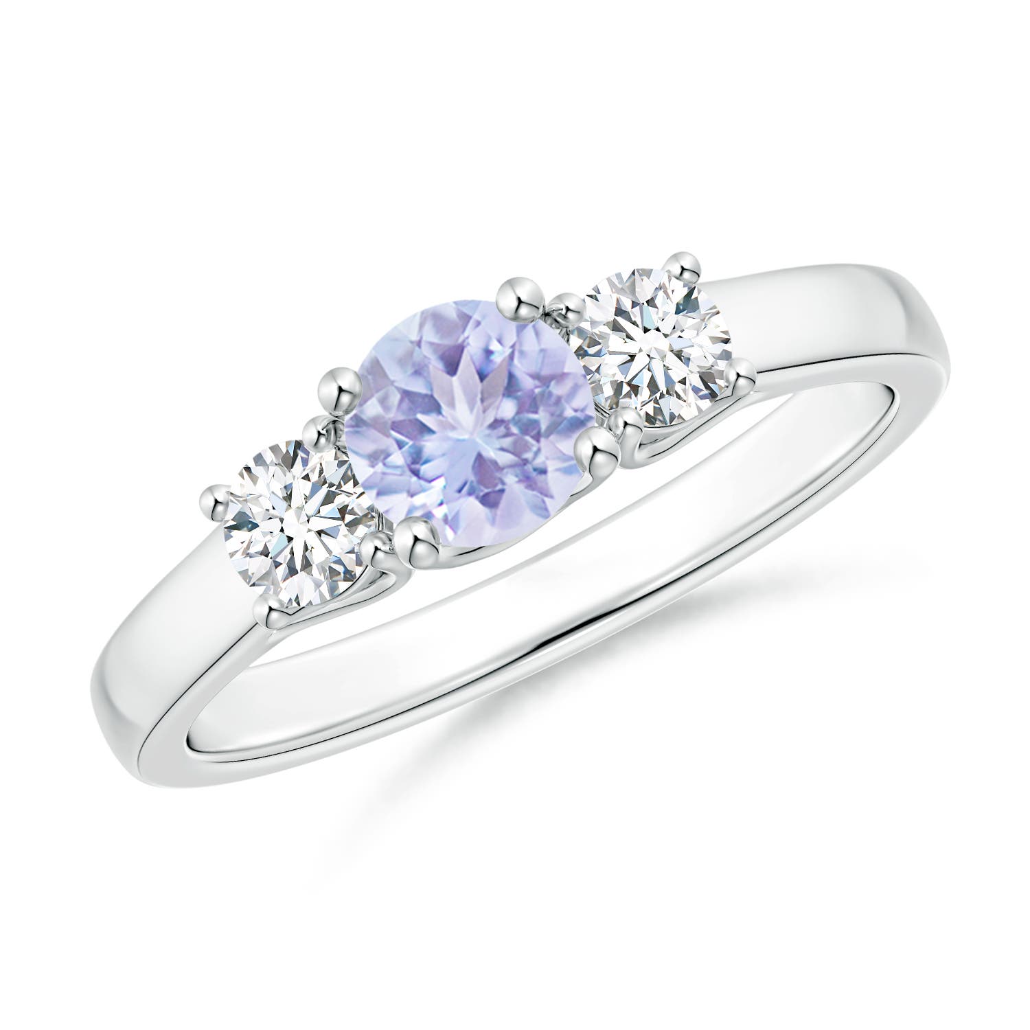 A - Tanzanite / 0.82 CT / 14 KT White Gold