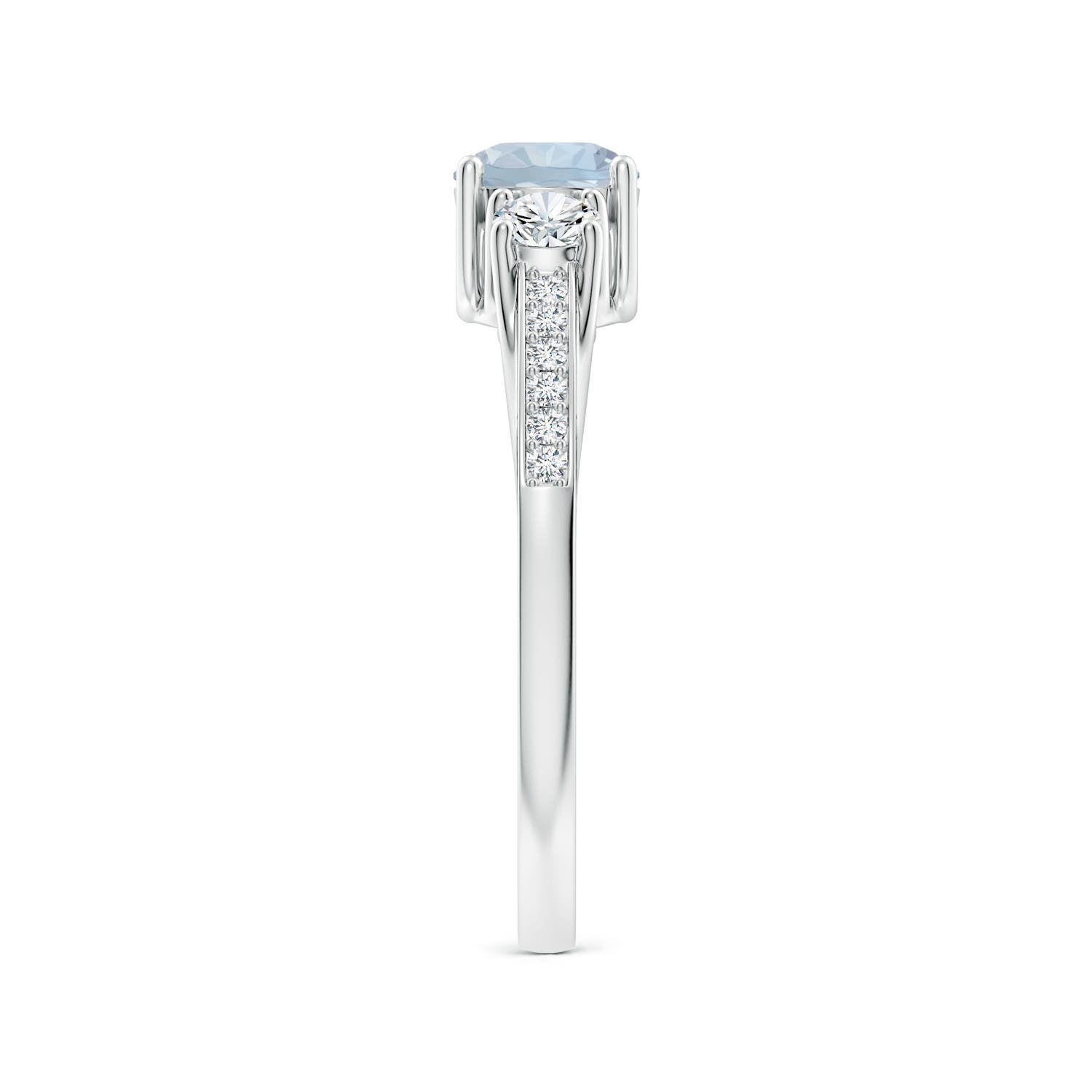 A - Aquamarine / 0.71 CT / 14 KT White Gold