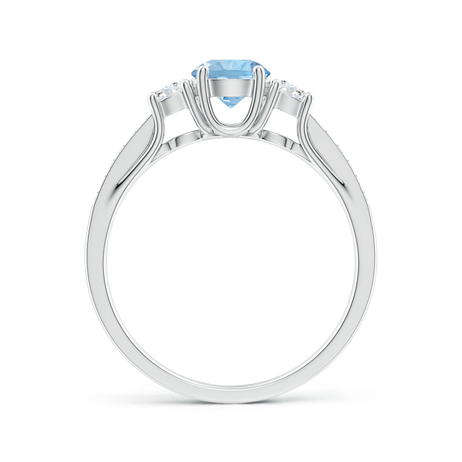 AAA - Aquamarine / 0.71 CT / 14 KT White Gold