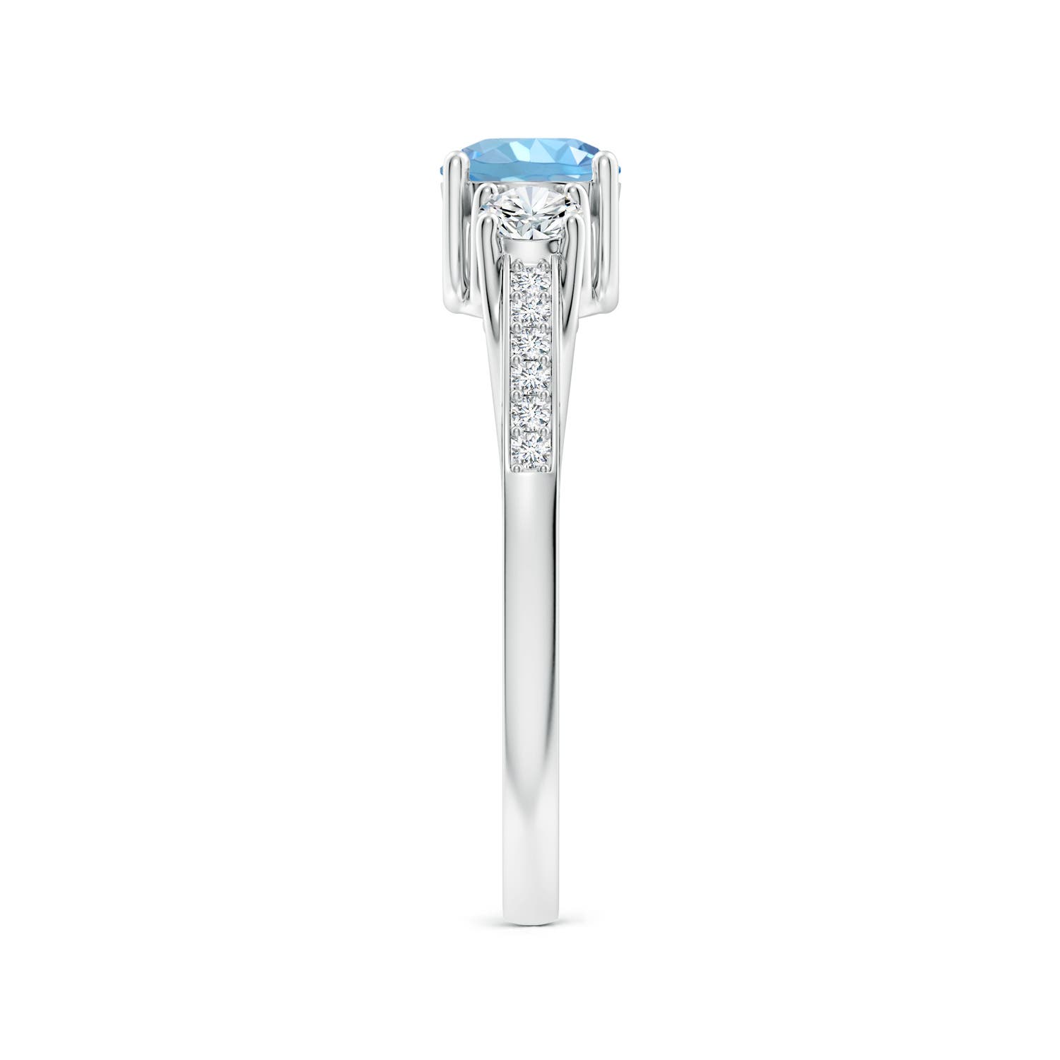 AAAA - Aquamarine / 0.71 CT / 14 KT White Gold