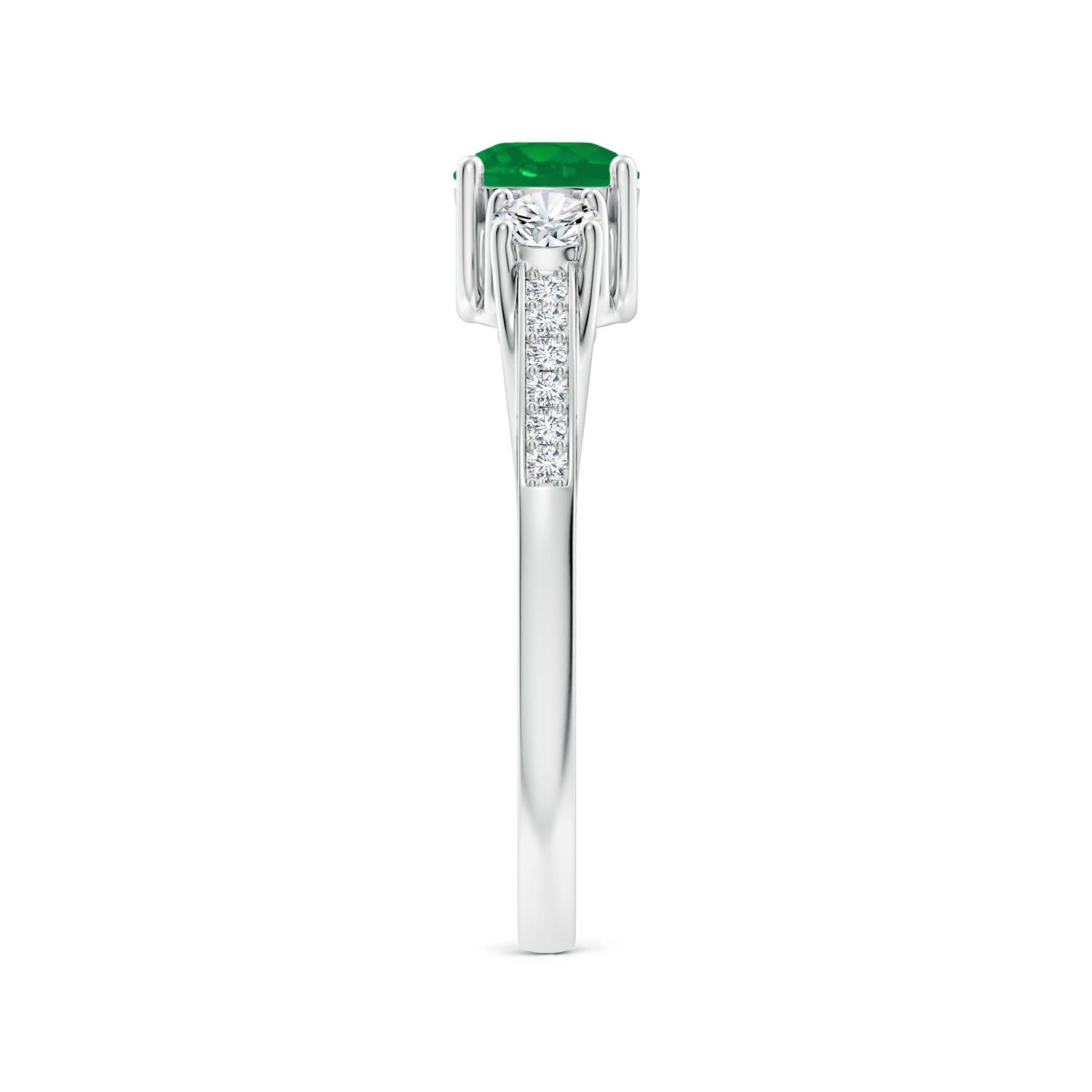 AA - Emerald / 0.76 CT / 14 KT White Gold