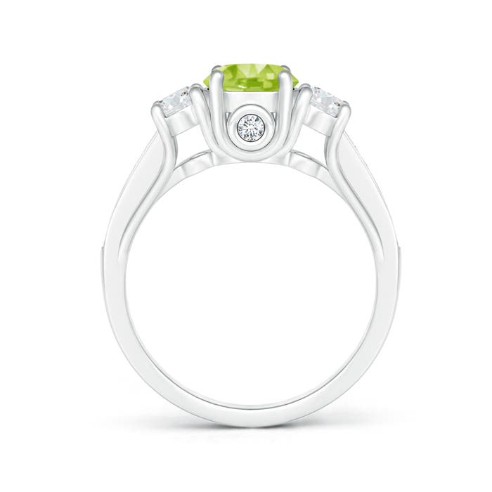 AA - Peridot / 1.39 CT / 14 KT White Gold