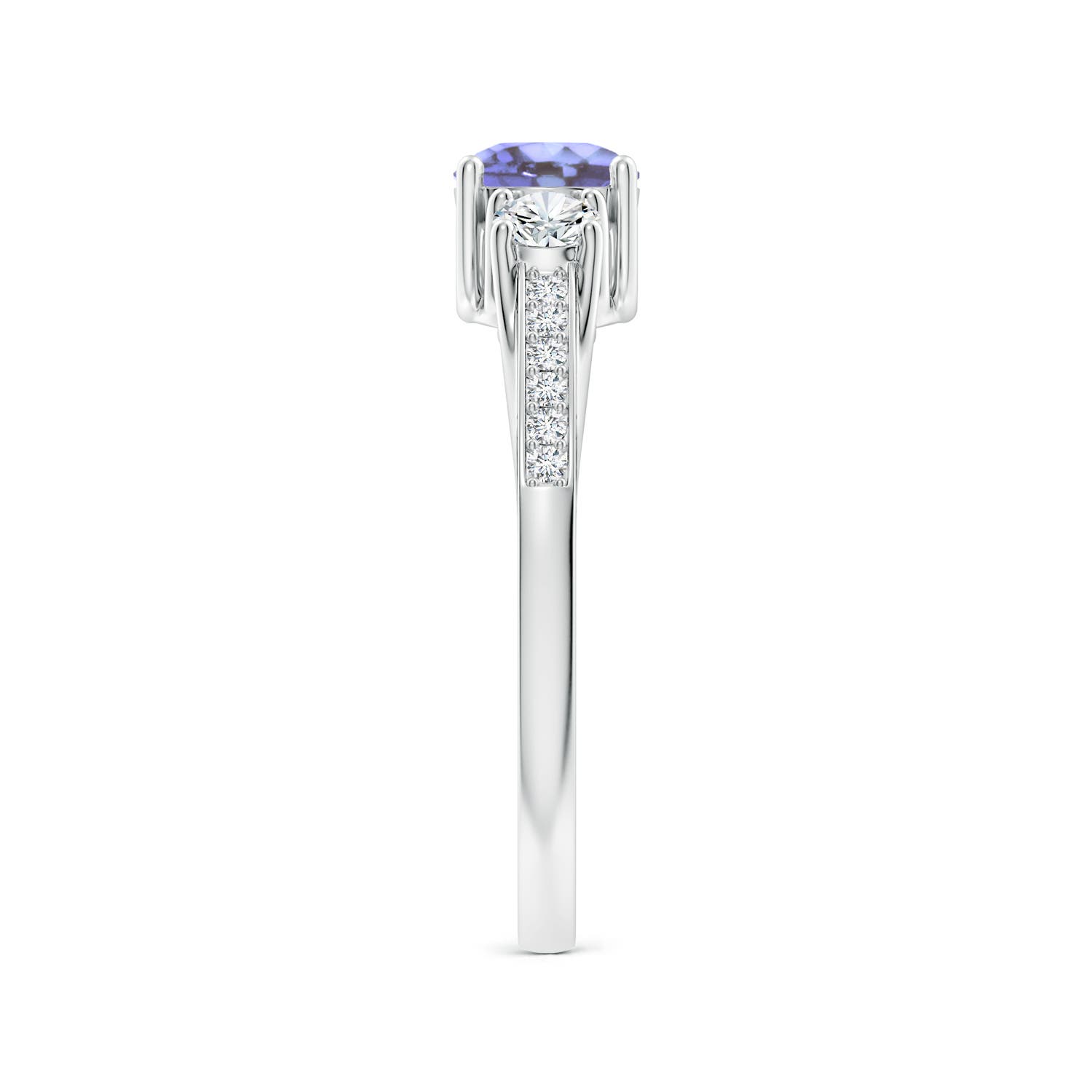 AA - Tanzanite / 0.81 CT / 14 KT White Gold