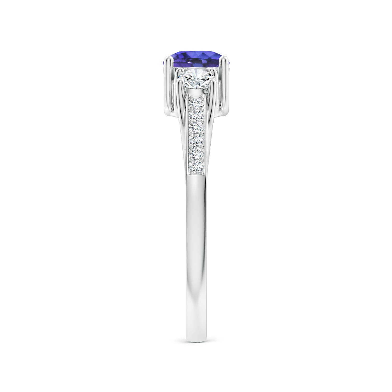 AAA - Tanzanite / 0.81 CT / 14 KT White Gold