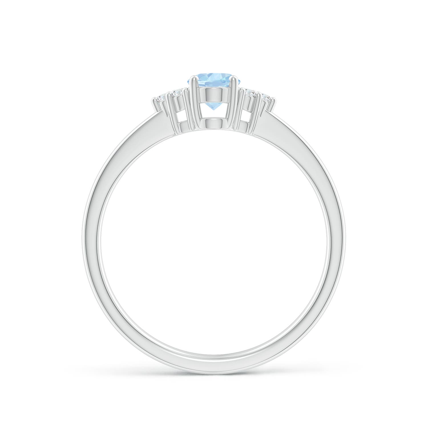 AA - Aquamarine / 0.46 CT / 14 KT White Gold