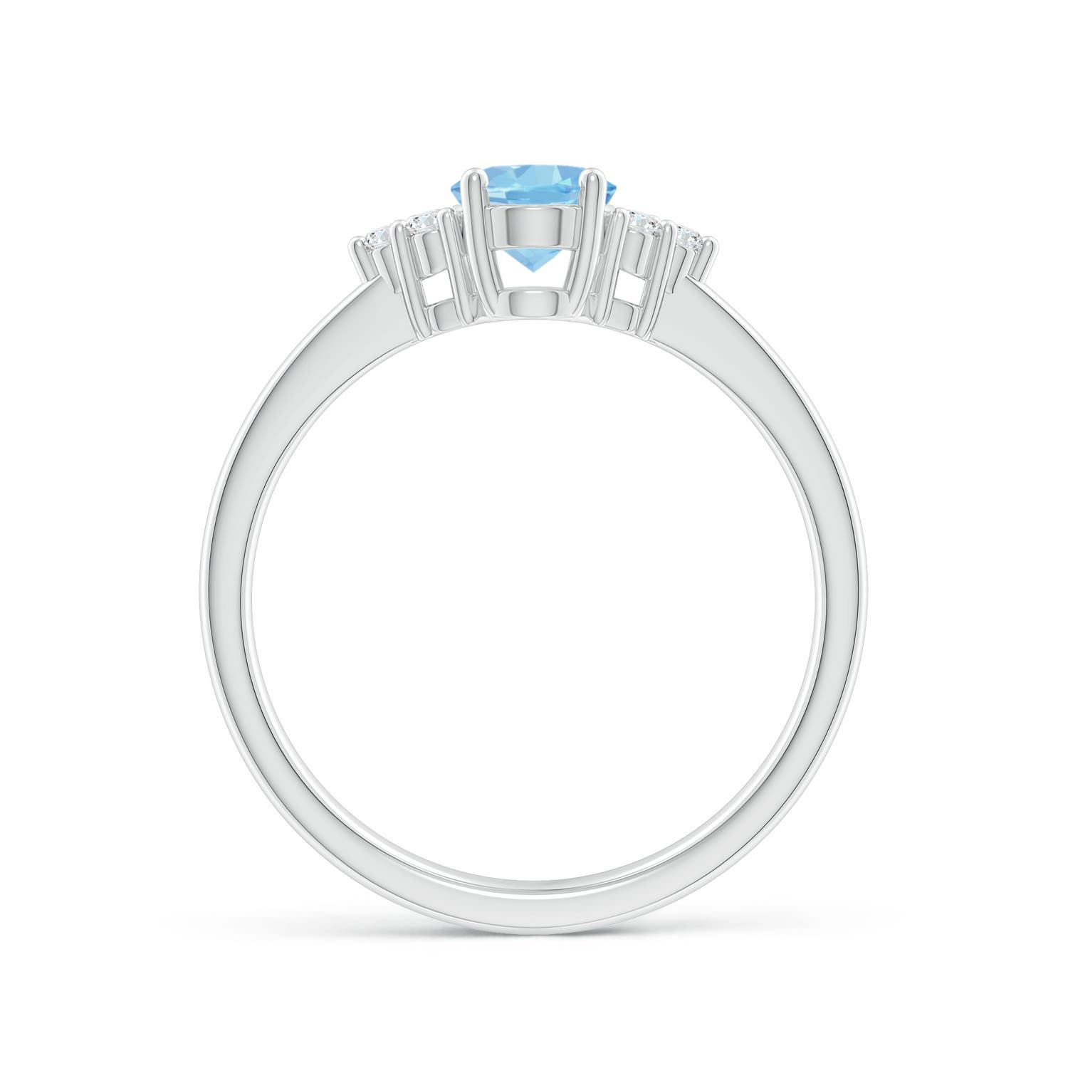 AAAA - Aquamarine / 0.68 CT / 14 KT White Gold