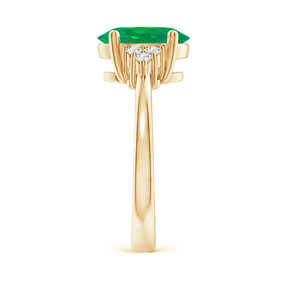 10x8mm AA Solitaire Oval Emerald Ring with Trio Diamond Accents in Yellow Gold side 299