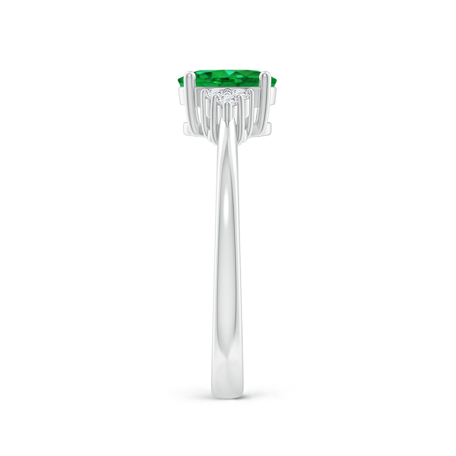 7x5mm AAA Solitaire Oval Emerald Ring with Trio Diamond Accents in P950 Platinum side 299