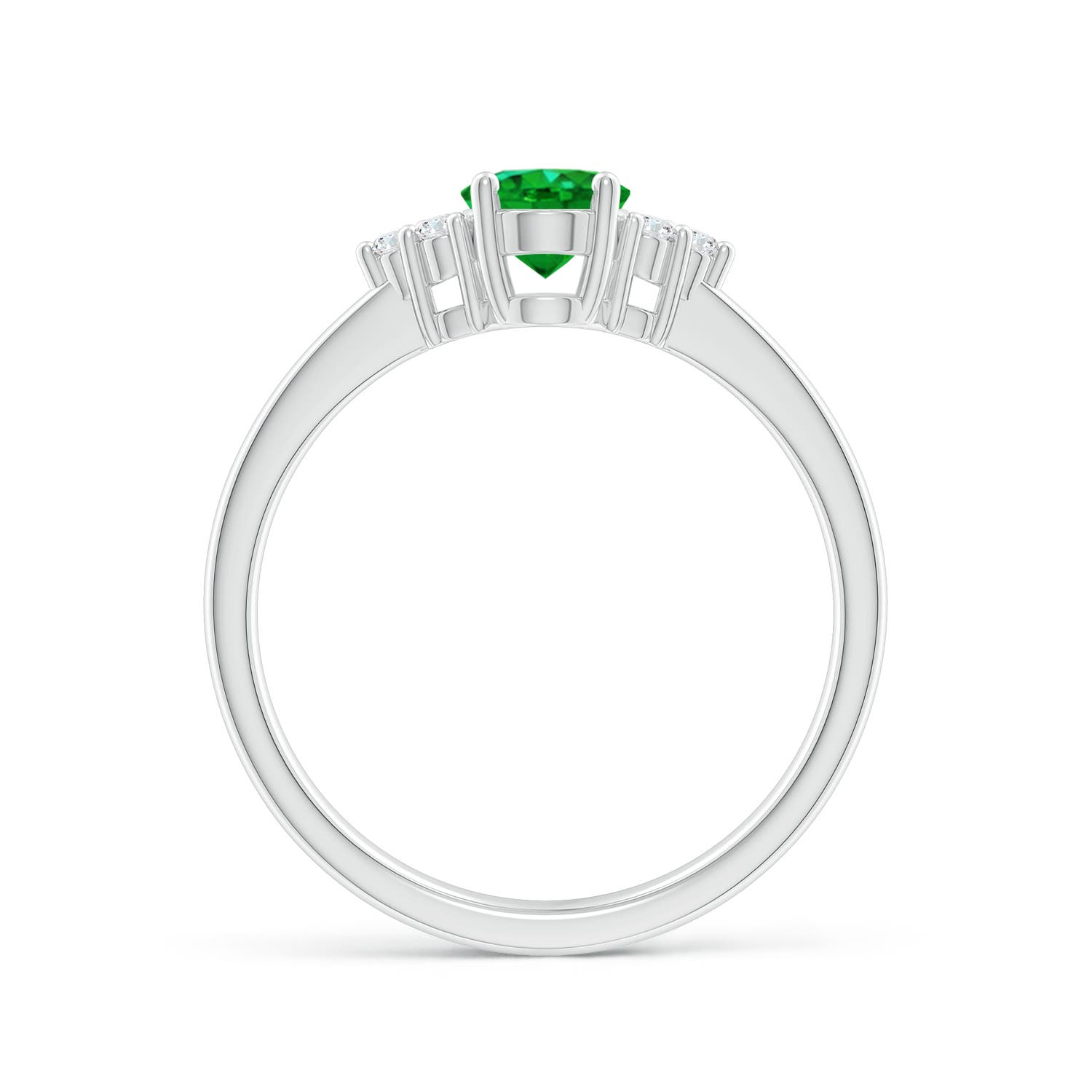 AAAA - Emerald / 0.74 CT / 14 KT White Gold