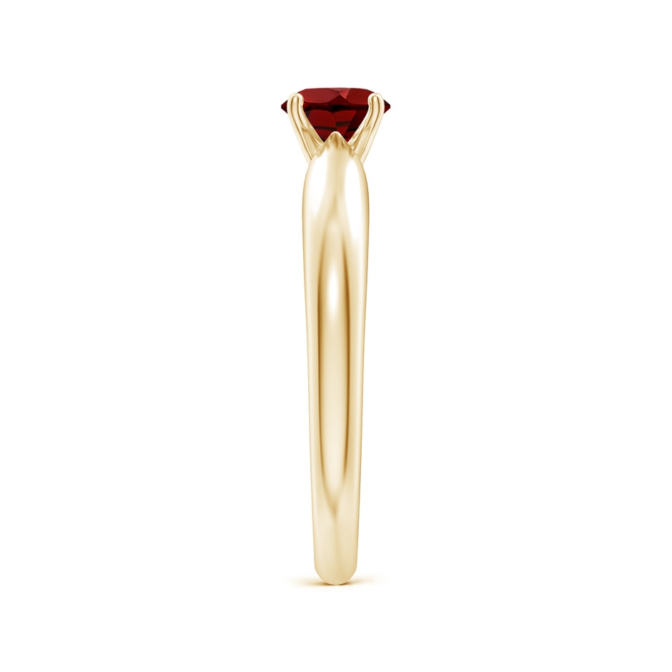 5mm AAAA Solitaire Round Garnet Tapered Shank Ring in Yellow Gold Side-2