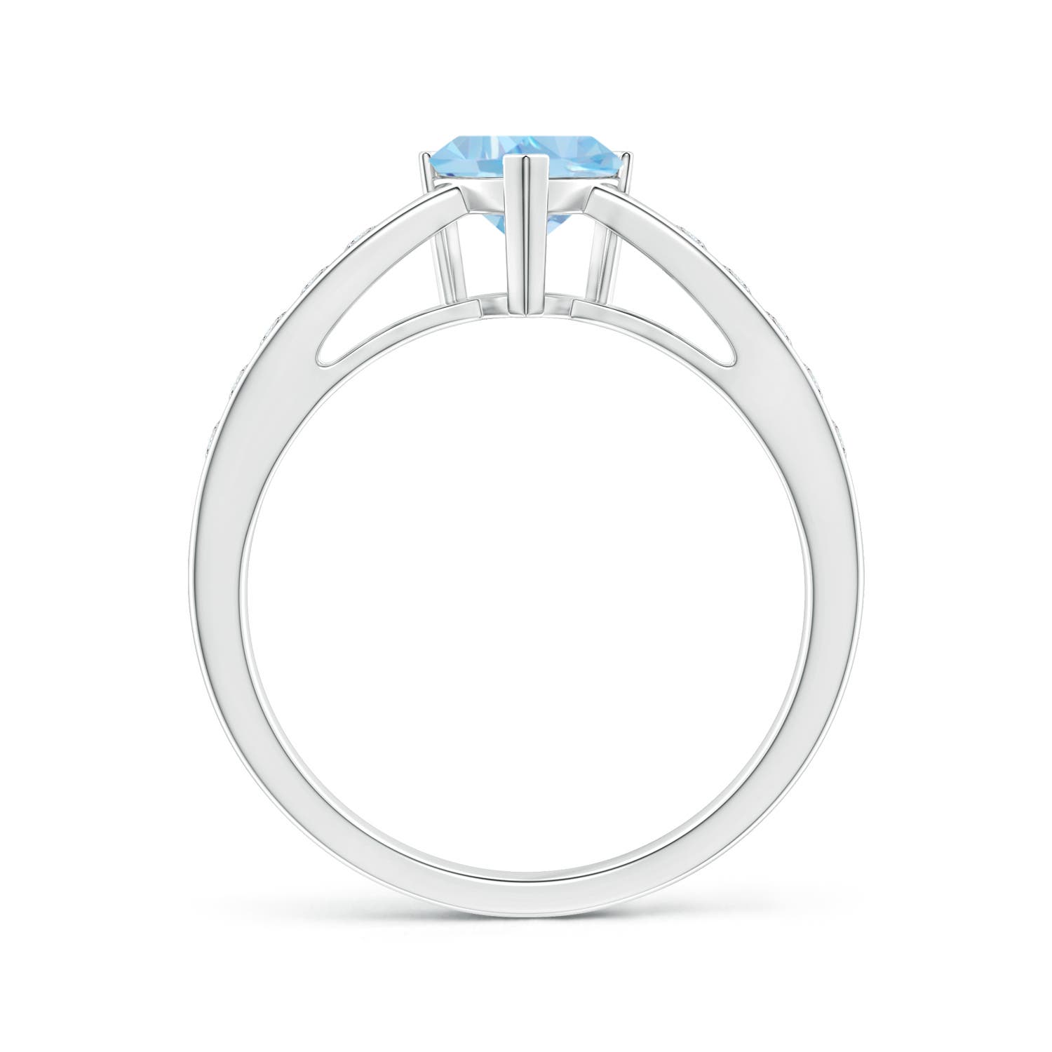 AAA - Aquamarine / 0.85 CT / 14 KT White Gold