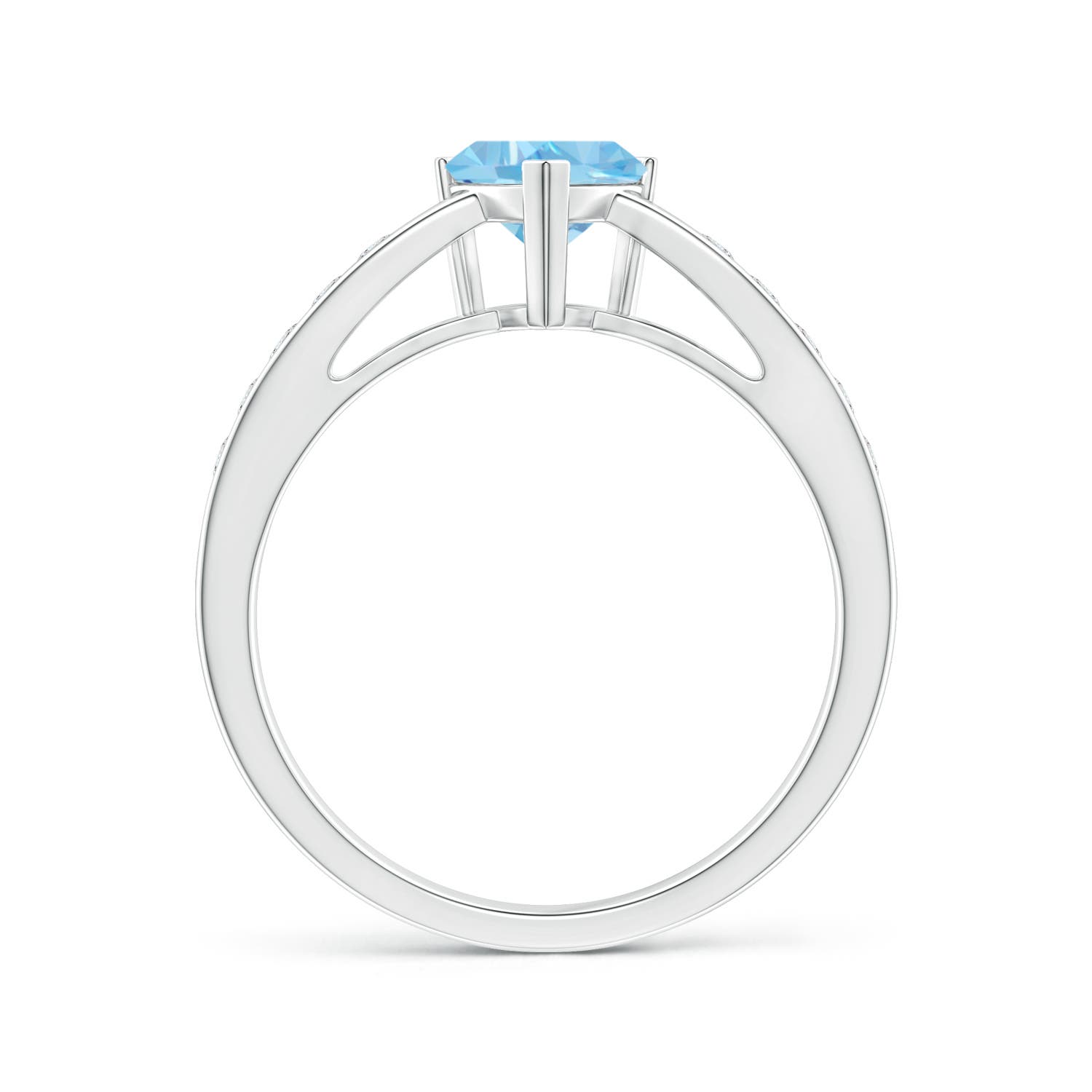 AAAA - Aquamarine / 0.85 CT / 14 KT White Gold