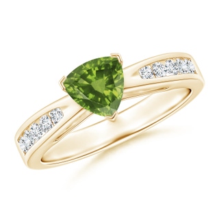 6mm AAAA Trillion Peridot Solitaire Ring with Diamond Accents in Yellow Gold