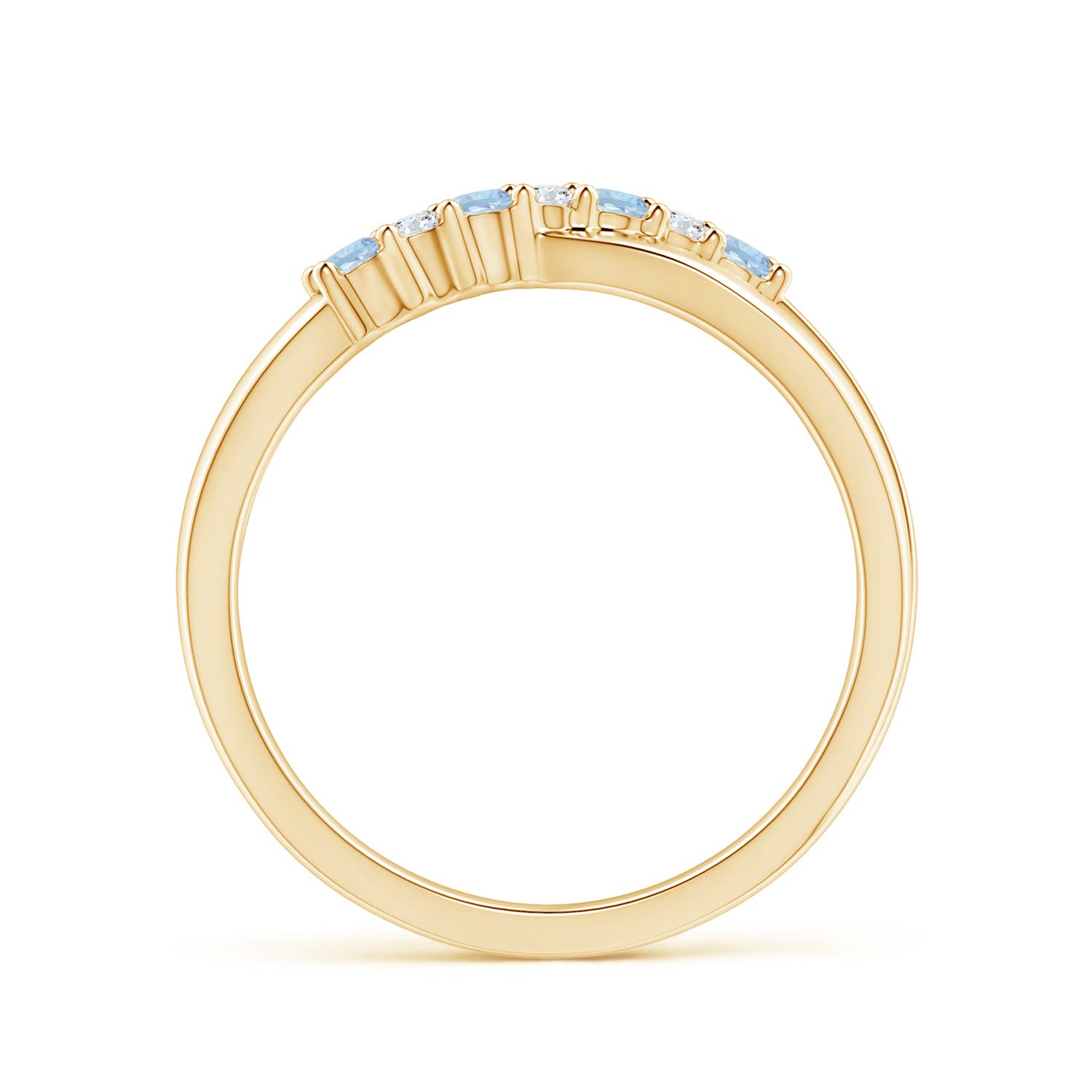 AA - Aquamarine / 0.18 CT / 14 KT Yellow Gold