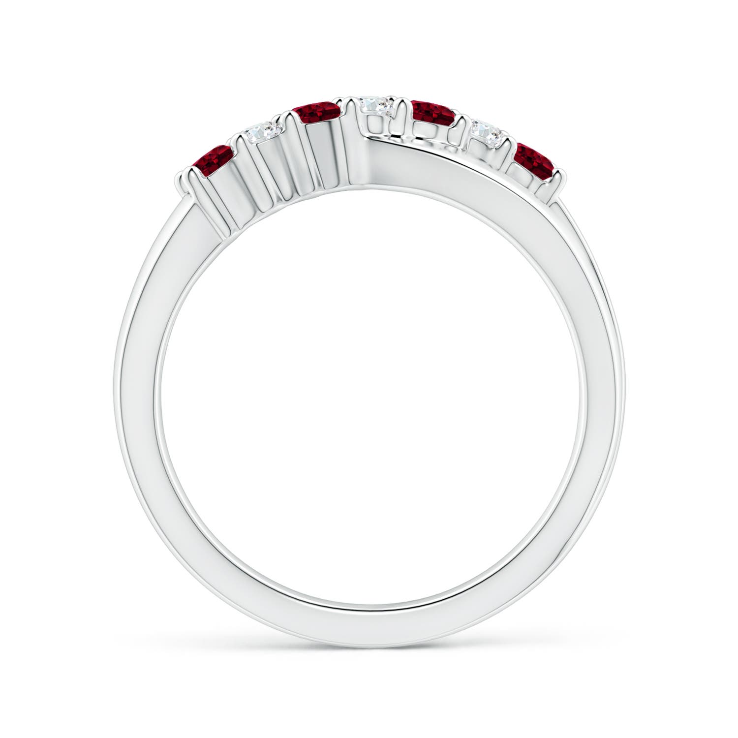 AA - Garnet / 0.44 CT / 14 KT White Gold