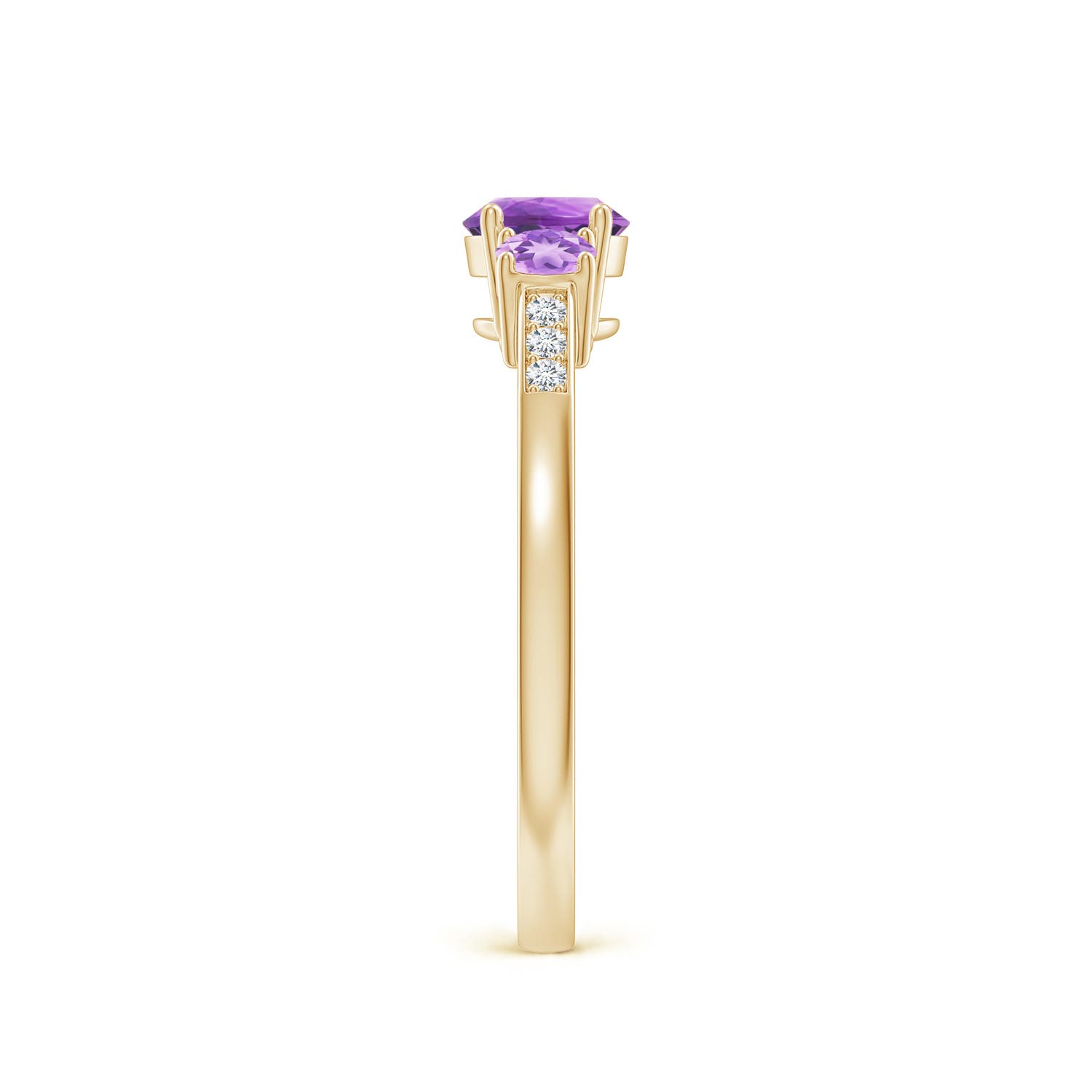 AA - Amethyst / 0.7 CT / 14 KT Yellow Gold