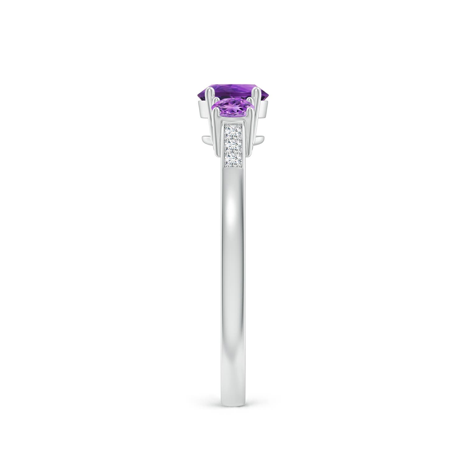 AAAA - Amethyst / 0.7 CT / 14 KT White Gold