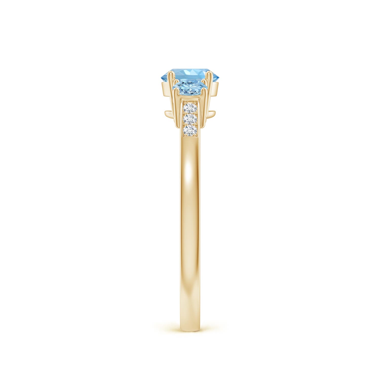 AAAA - Aquamarine / 0.65 CT / 14 KT Yellow Gold