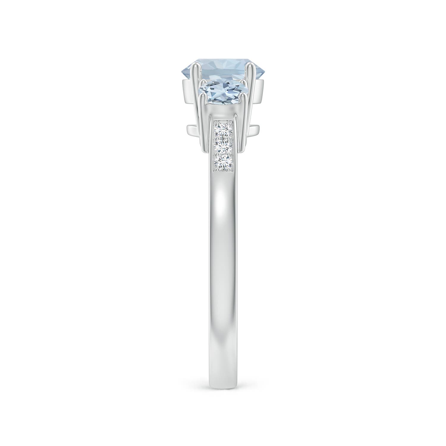 A - Aquamarine / 1.08 CT / 14 KT White Gold