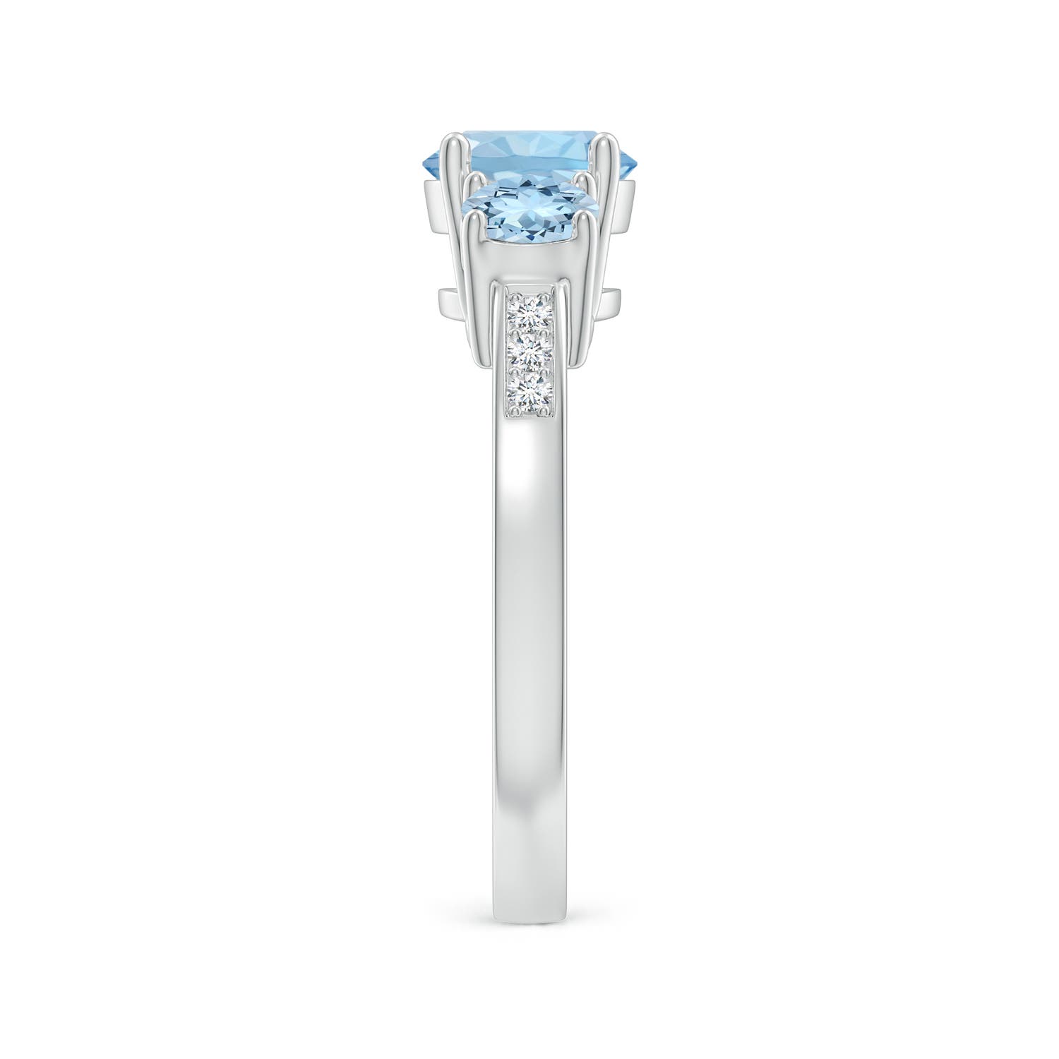 AAA - Aquamarine / 1.59 CT / 14 KT White Gold