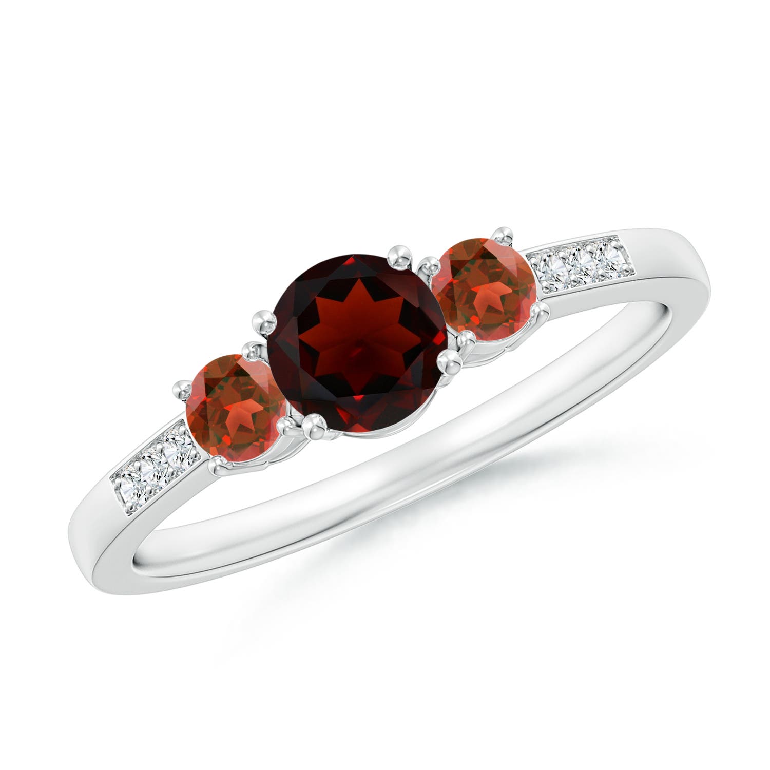 AA - Garnet / 0.95 CT / 14 KT White Gold