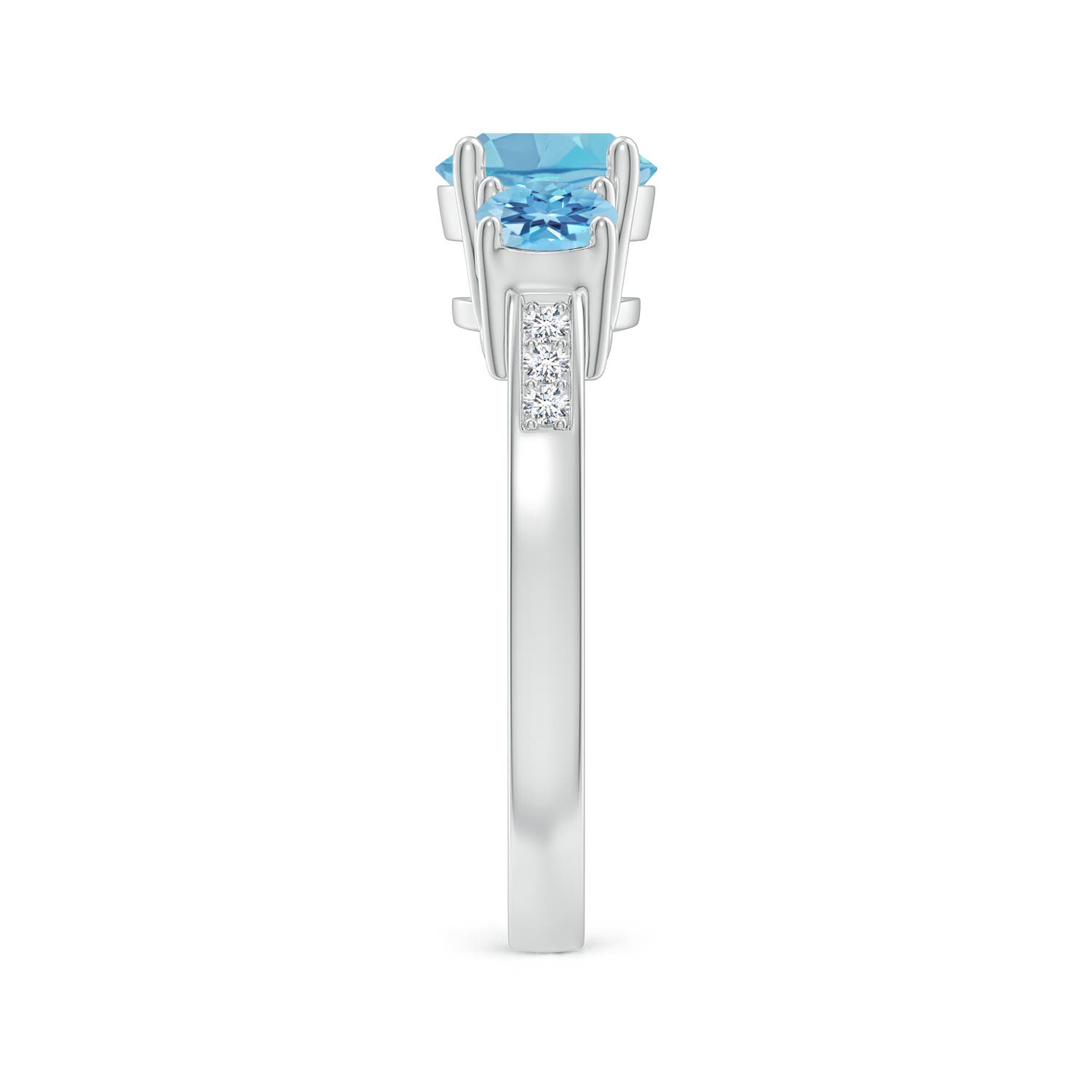 A - Swiss Blue Topaz / 2.26 CT / 14 KT White Gold