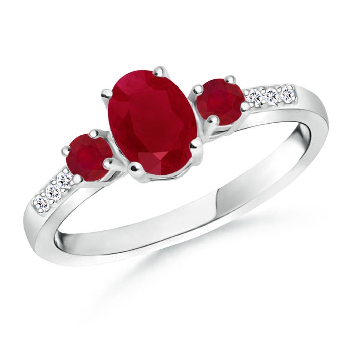 AA - Ruby / 1.35 CT / 14 KT White Gold