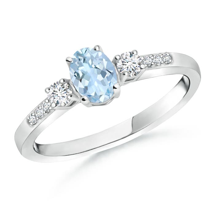 AA - Aquamarine / 0.57 CT / 14 KT White Gold