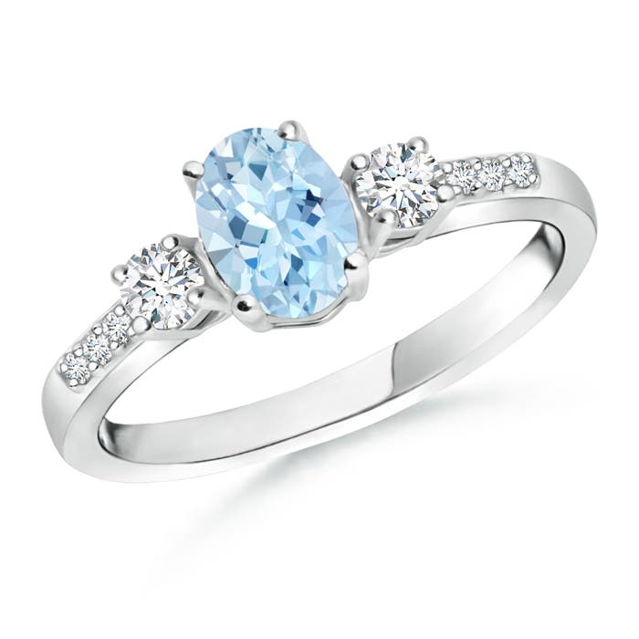 AAA - Aquamarine / 0.86 CT / 14 KT White Gold