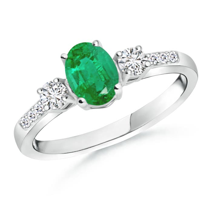 AA - Emerald / 0.92 CT / 14 KT White Gold