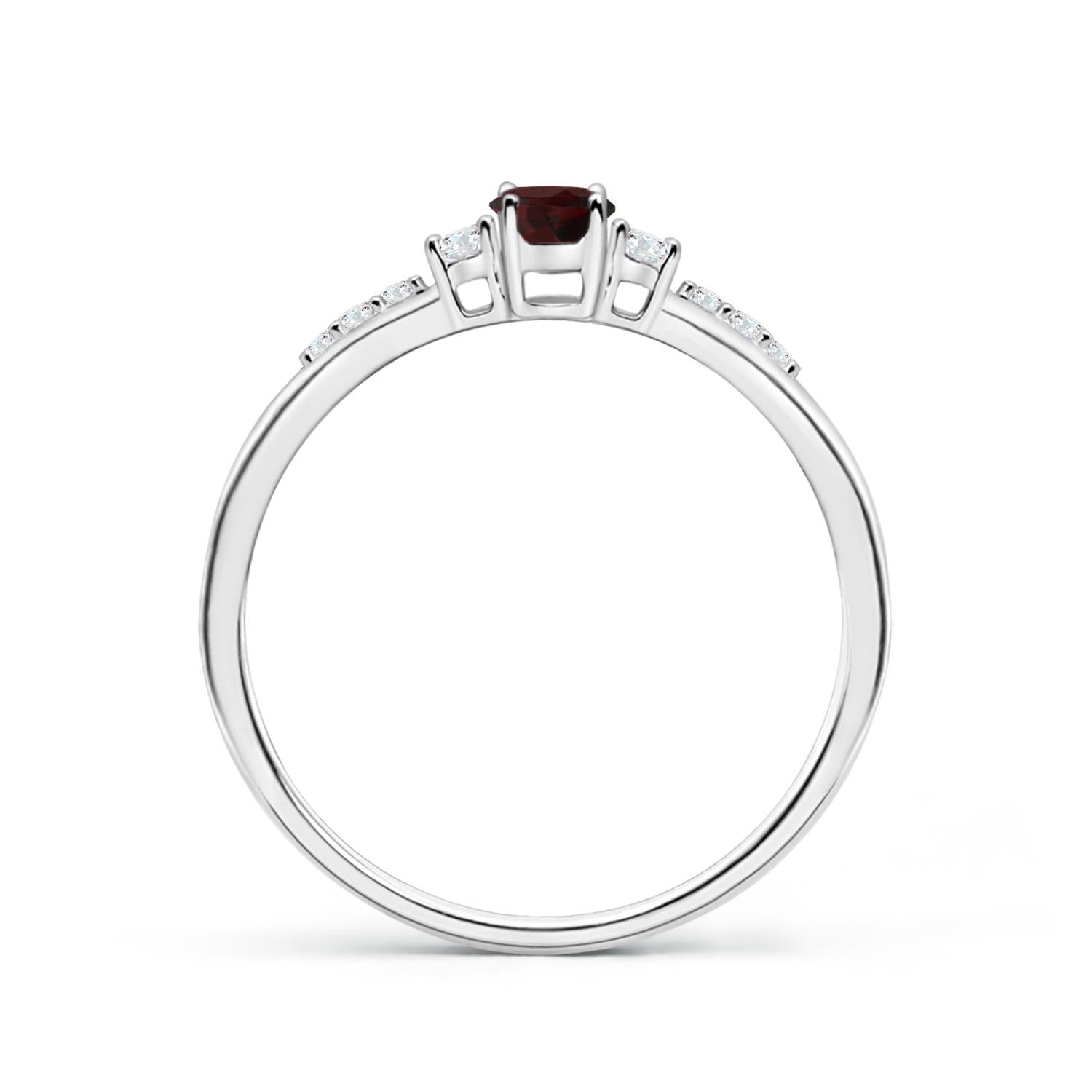 A - Garnet / 0.35 CT / 14 KT White Gold