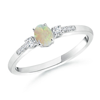 Oval AAA Opal