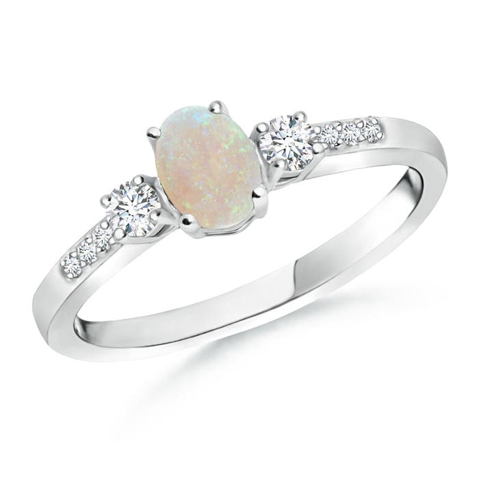 AA - Opal / 0.45 CT / 14 KT White Gold