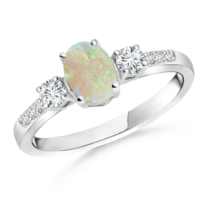 AAA - Opal / 0.71 CT / 14 KT White Gold