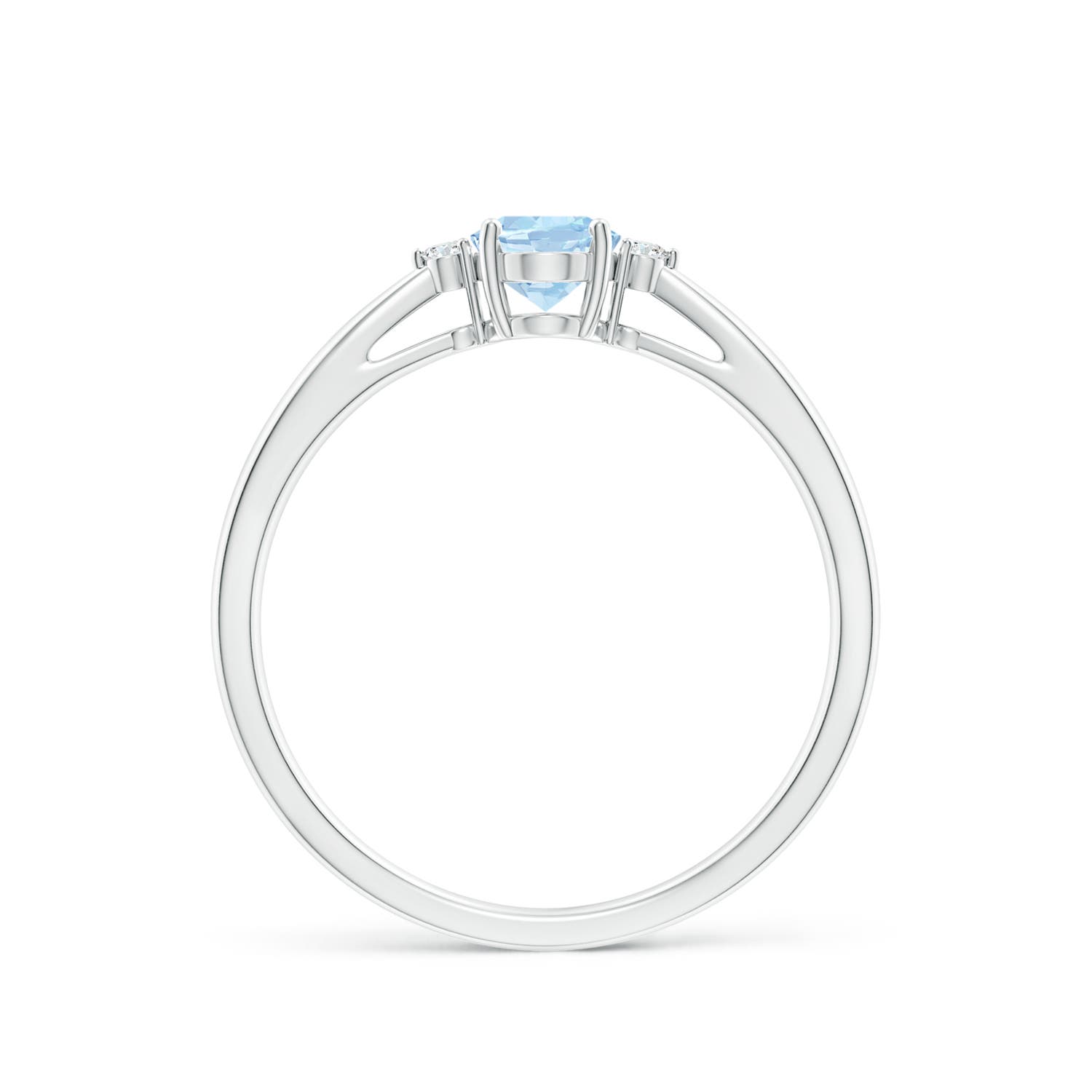 AA - Aquamarine / 0.43 CT / 14 KT White Gold