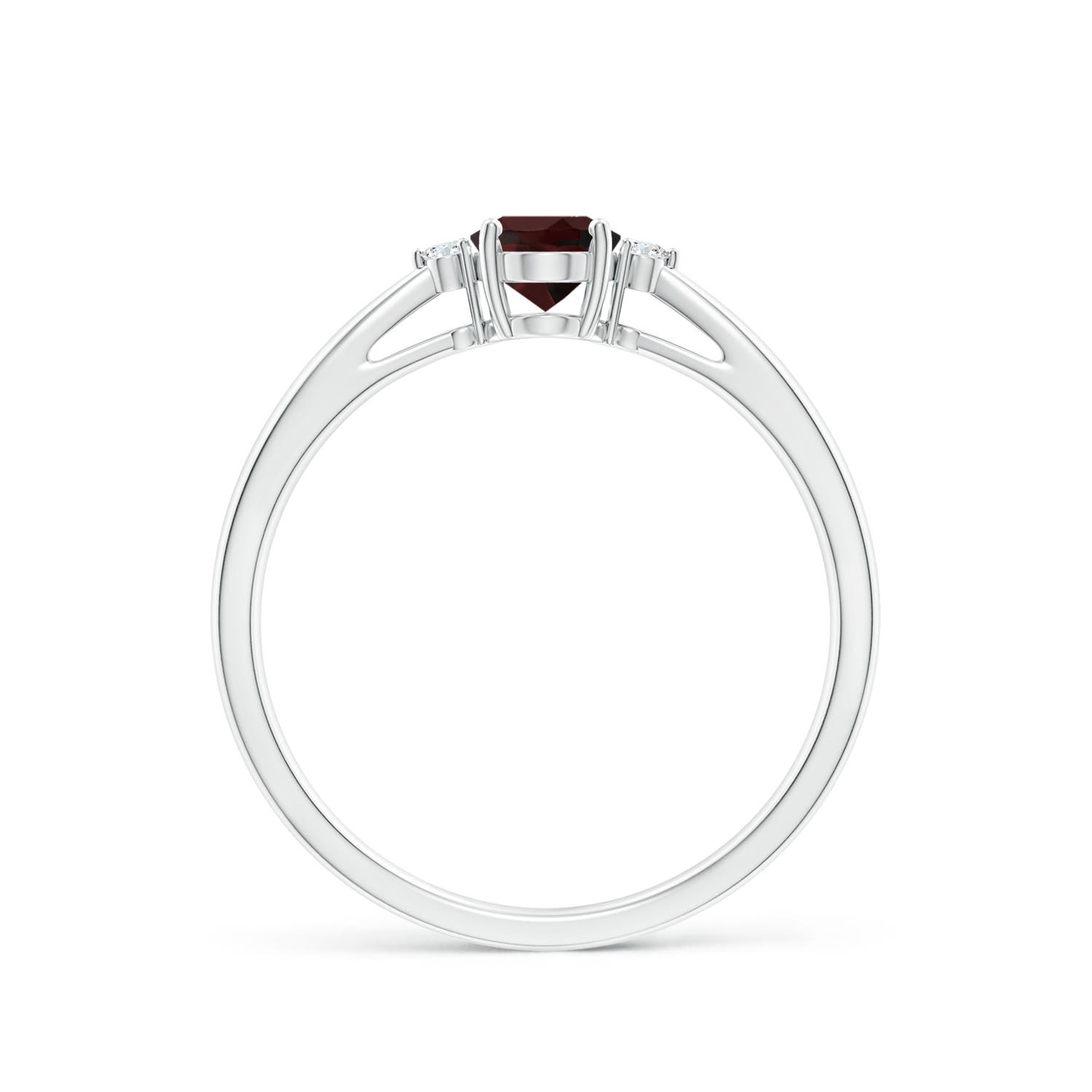 A - Garnet / 0.58 CT / 14 KT White Gold