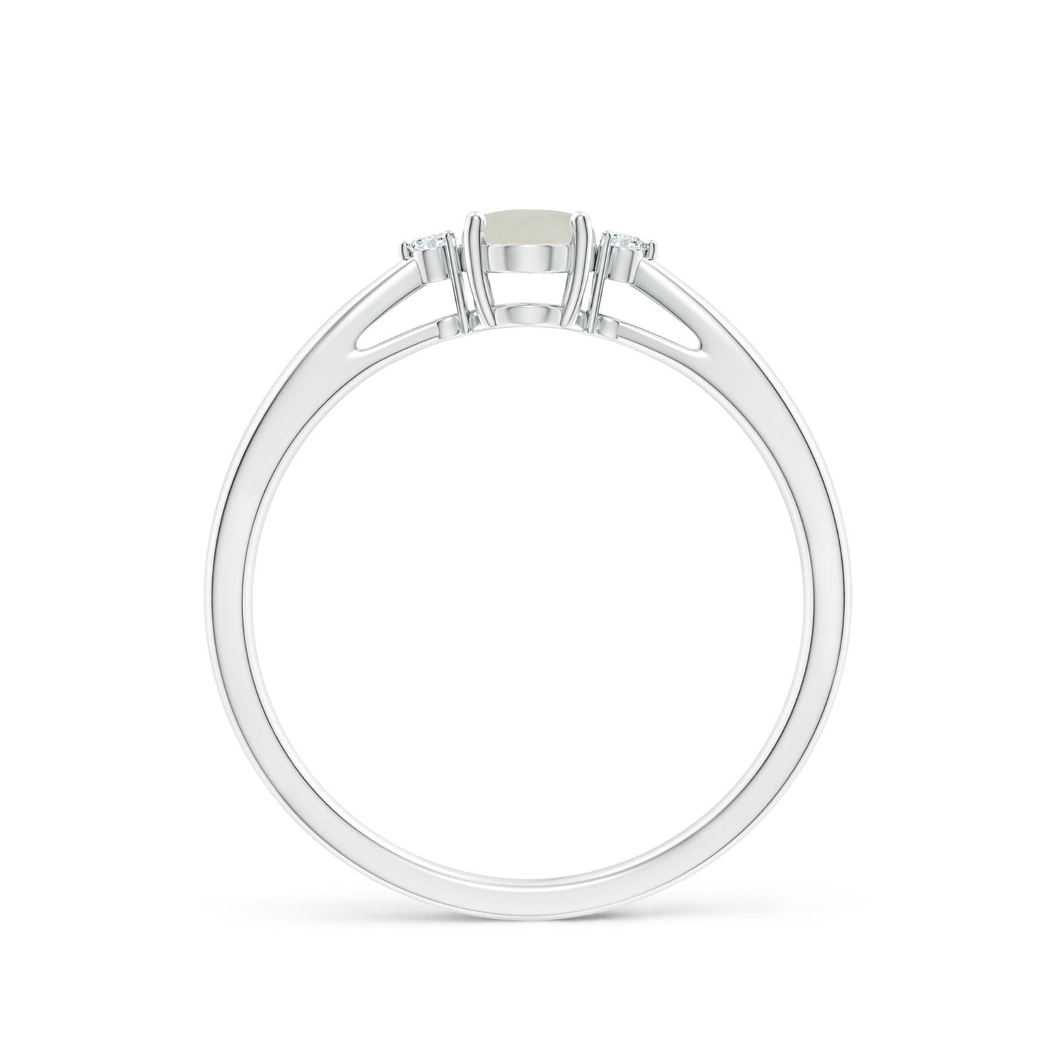 A - Moonstone / 0.4 CT / 14 KT White Gold