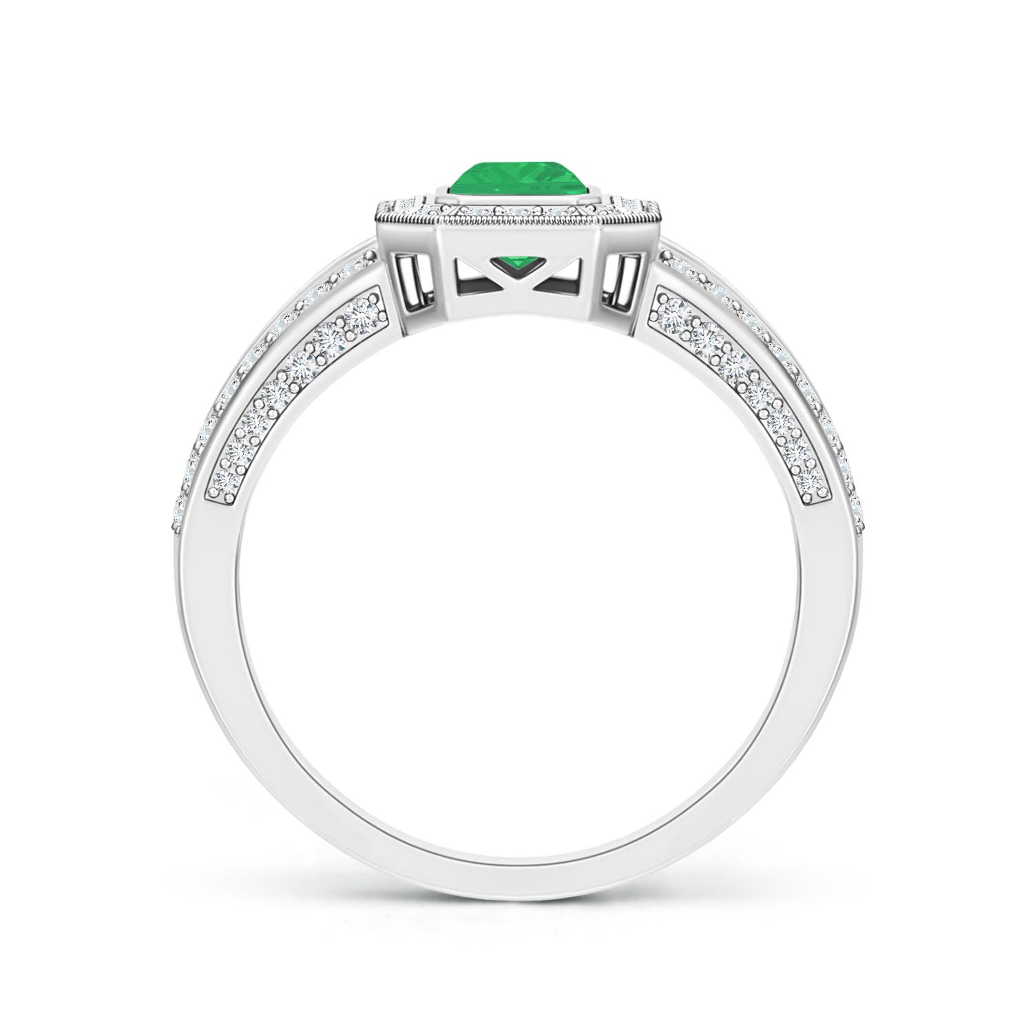 A - Emerald / 0.92 CT / 14 KT White Gold