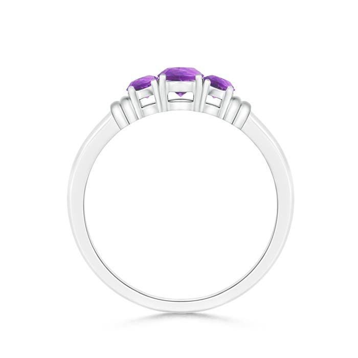 AA - Amethyst / 0.45 CT / 14 KT White Gold