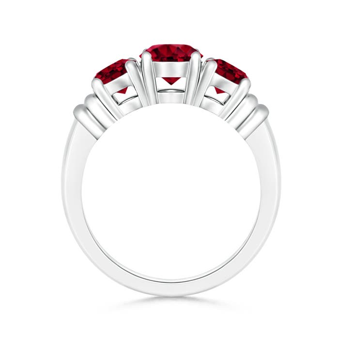 AAAA - Garnet / 2.2 CT / 14 KT White Gold