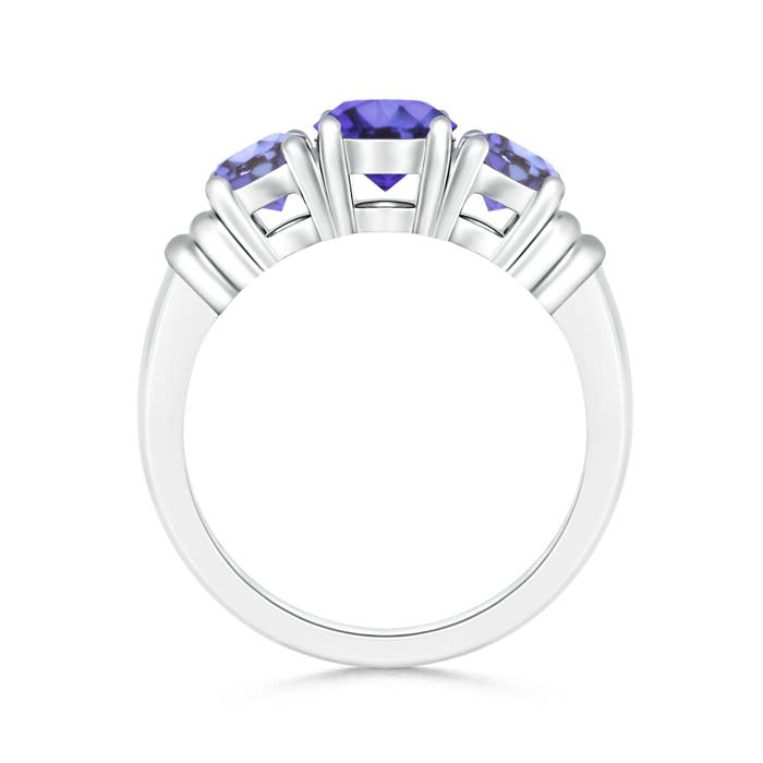 AA - Tanzanite / 1.9 CT / 14 KT White Gold