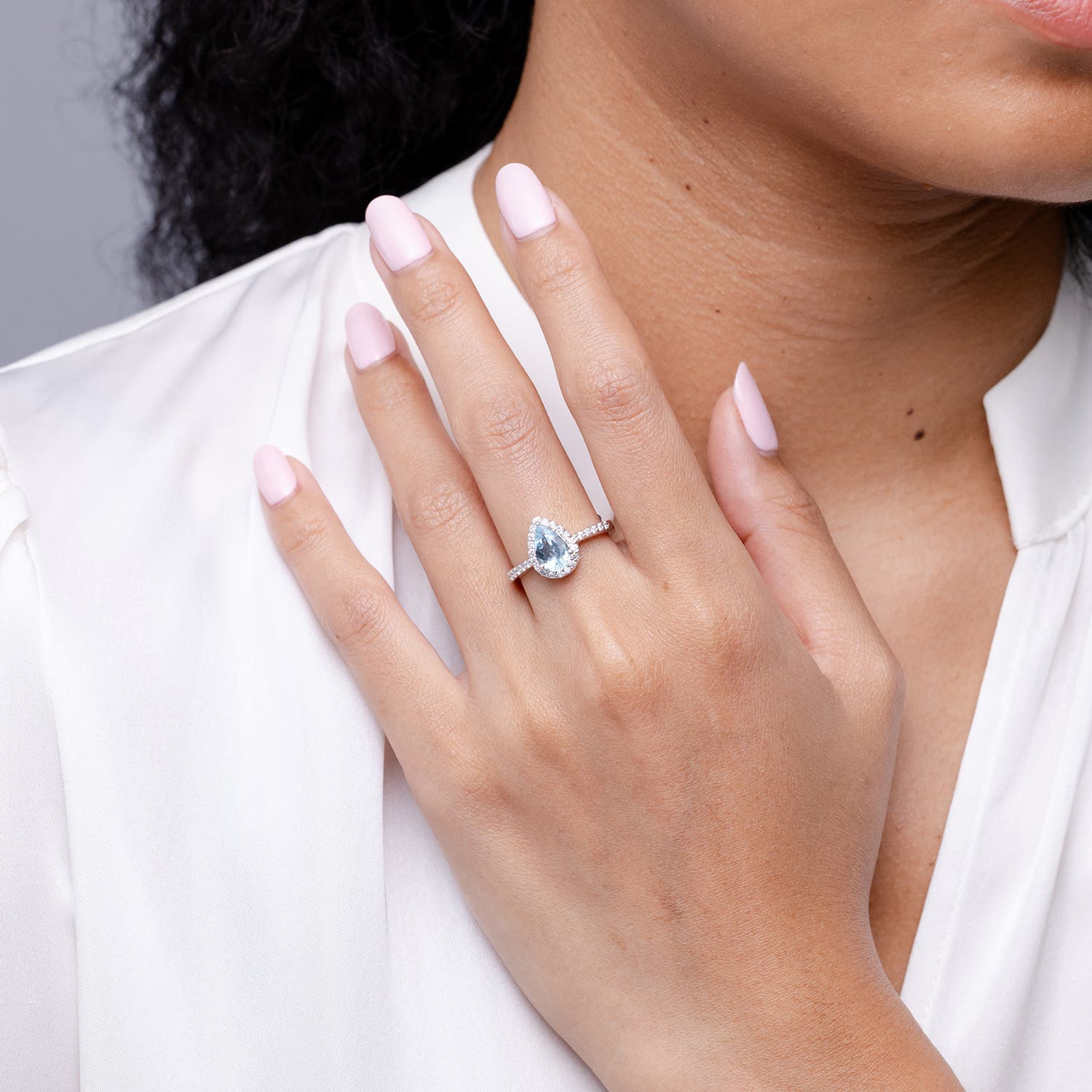 SR0350AQD lifestyle image - lifestyle 4