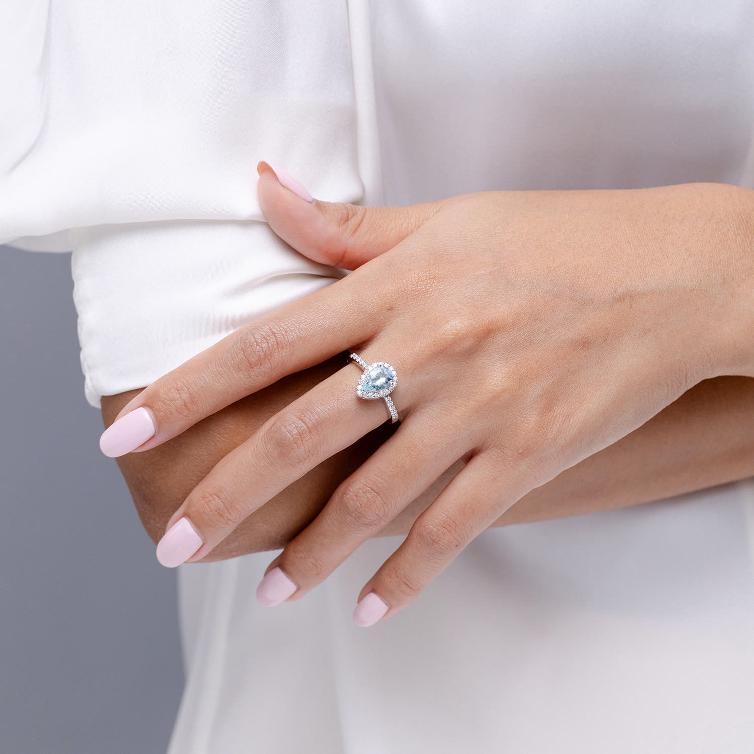 SR0350AQD lifestyle image - lifestyle 5