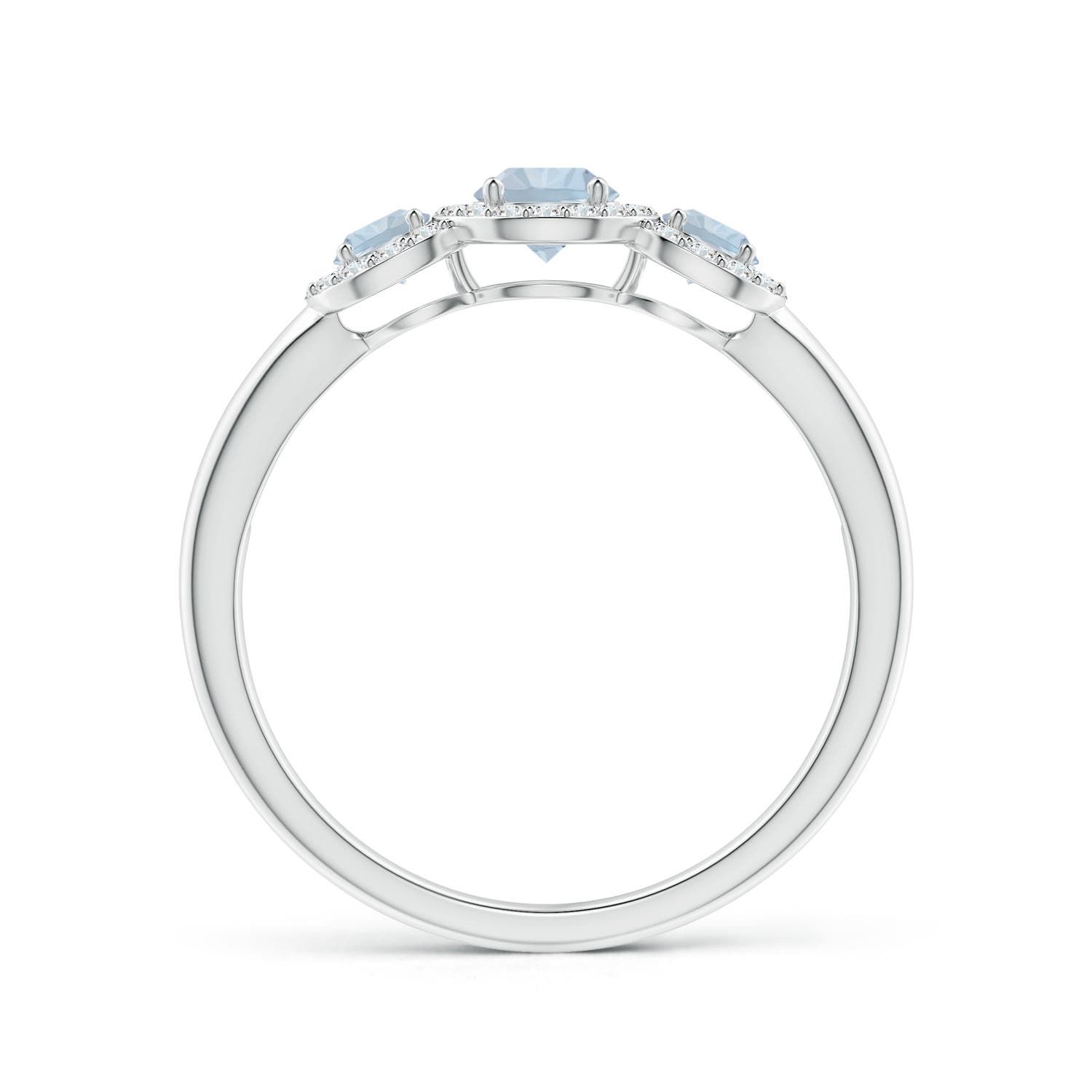 A - Aquamarine / 0.67 CT / 14 KT White Gold