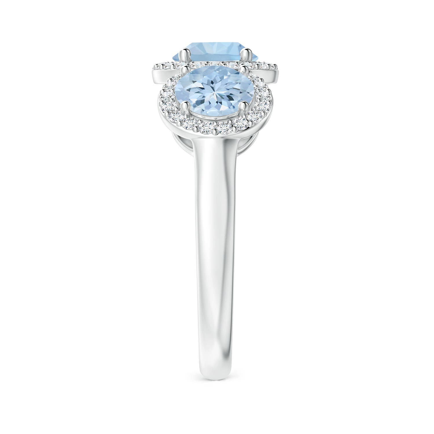 AA - Aquamarine / 1.9 CT / 14 KT White Gold